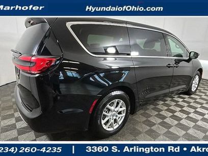 Used 2024 Chrysler Pacifica Touring-L