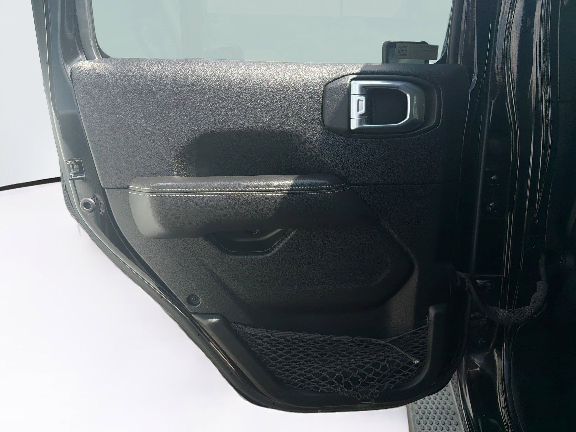 Used 2022 Jeep Wrangler Unlimited Sahara AWD/4WD image 27