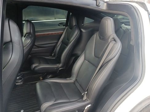 Used 2018 Tesla Model X 100D image 5