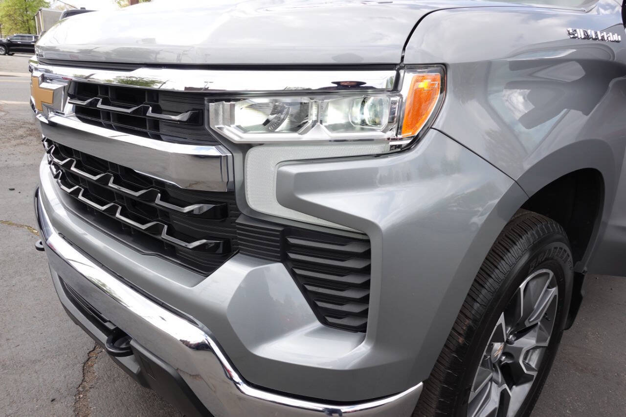 Used 2023 Chevrolet Silverado 1500 LT AWD/4WD image 59