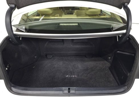 Used 2013 Lexus ES 300h w/ Premium Pkg FWD image 7