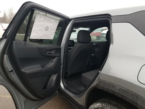 New 2026 Chevrolet Equinox LT image 19