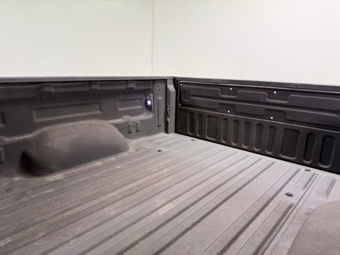 Used 2018 Toyota Tundra SR5 w/ SR5 Upgrade Package image 16