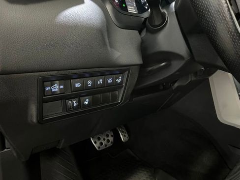 Used 2023 Toyota Tundra Limited w/ TRD Off-Road Package AWD/4WD image 15