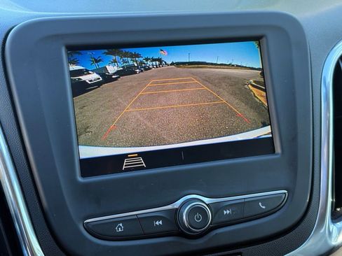 Used 2020 Chevrolet Equinox LT image 14