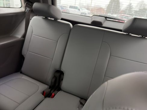 Used 2020 Chevrolet Traverse LT w/ LPO, Floor Liner Package image 18