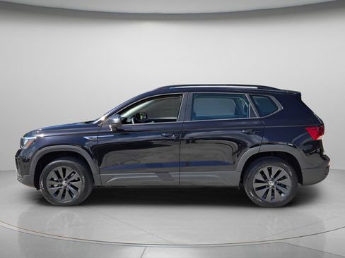 Certified 2024 Volkswagen Taos S FWD image 3