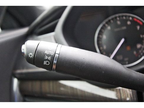 Used 2022 Cadillac XT4 Sport w/ Comfort Package FWD image 17