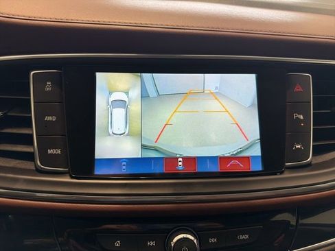 Used 2019 Buick Enclave Avenir w/ Avenir Technology Package AWD/4WD image 28