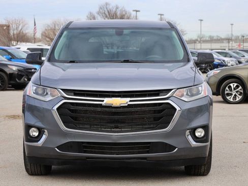 Used 2021 Chevrolet Traverse LS FWD image 2