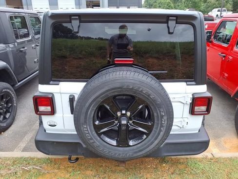 Used 2023 Jeep Wrangler Unlimited Sport AWD/4WD image 7