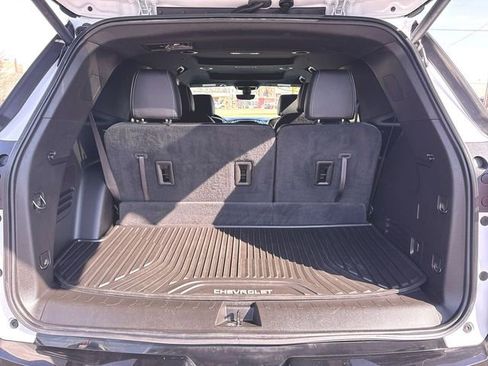 Used 2023 Chevrolet Traverse Premier w/ Redline Edition image 27