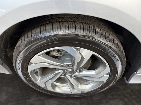 Used 2019 Honda Accord EX image 41