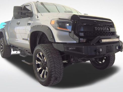 Used 2016 Toyota Tundra SR5 image 4