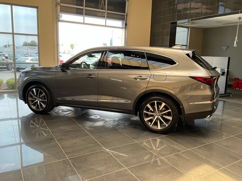 Certified 2026 Acura MDX SH-AWD w/ Technology Package image 5