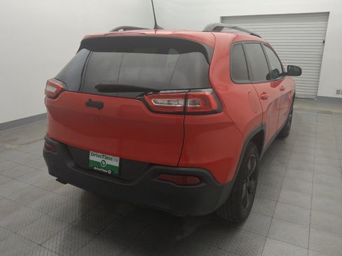 Used 2018 Jeep Cherokee Latitude w/ Altitude Package image 7