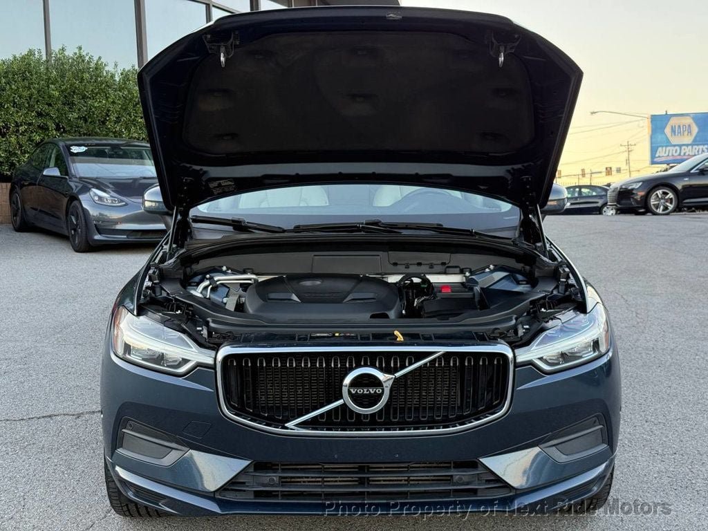 Used 2018 Volvo XC60 T5 Momentum w/ Vision Package AWD/4WD image 27