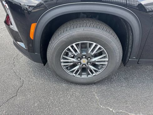New 2026 Chevrolet Traverse LT w/ Enhanced Driving Package FWD image 12