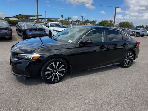 Used 2023 Honda Civic EX image 6