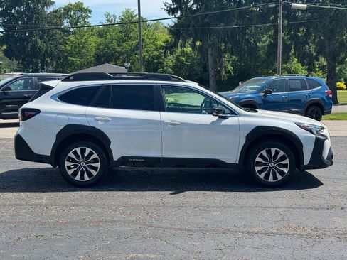 Used 2024 Subaru Outback Limited AWD/4WD image 4