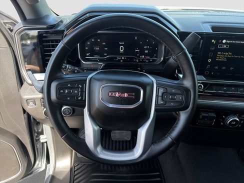Used 2025 GMC Sierra 1500 Elevation AWD/4WD image 10