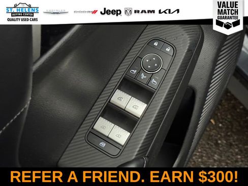 Used 2024 Mitsubishi Outlander SE image 19