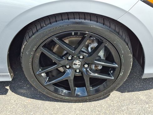 Used 2025 Honda Civic Sport image 8