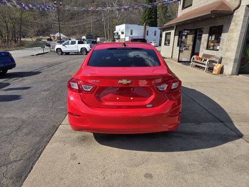 Used 2017 Chevrolet Cruze LS image 7