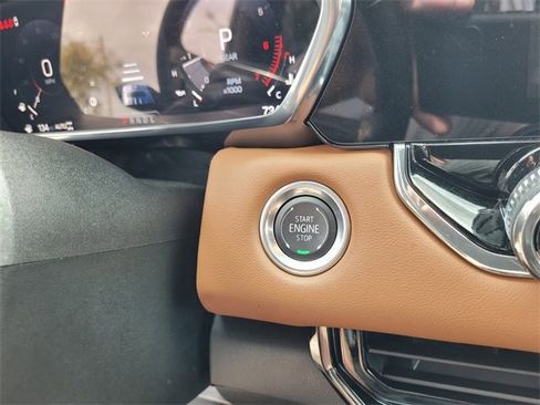 New 2025 GMC Canyon AT4 image 25