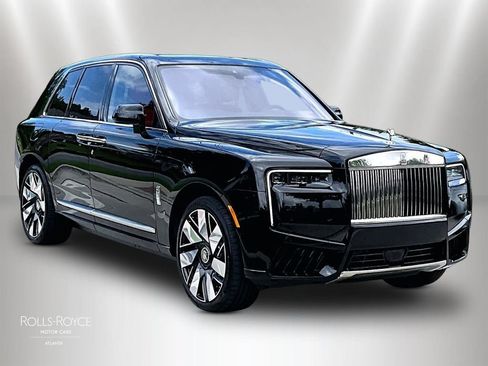 New 2026 Rolls-Royce Cullinan AWD/4WD image 2