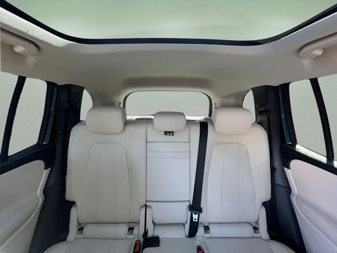 Used 2022 Mercedes-Benz GLB 250 GLB 250 image 16