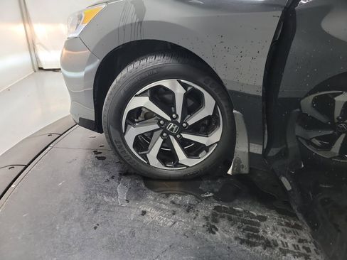 Used 2017 Honda Accord EX-L image 30