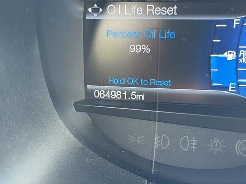 Used 2018 Ford Edge Titanium w/ Equipment Group 301A AWD/4WD image 28