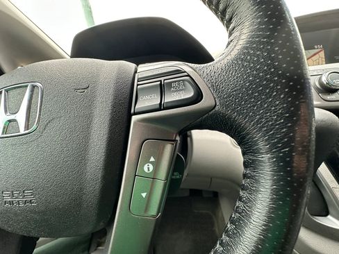 Used 2015 Honda Odyssey Touring image 32