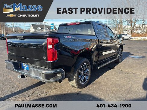 Used 2023 Chevrolet Silverado 1500 LT AWD/4WD image 7