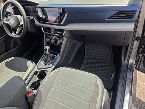 Certified 2023 Volkswagen Taos SE w/ Panoramic Sunroof Package FWD image 18