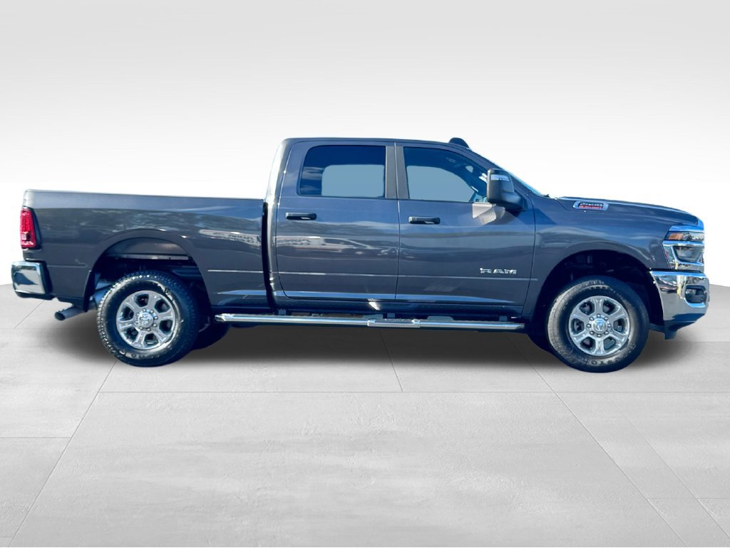 Used 2025 RAM 2500 Big Horn AWD/4WD image 9