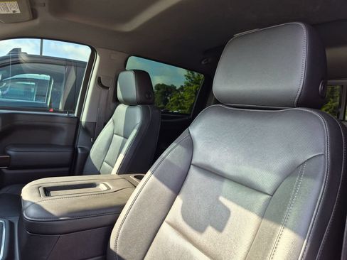Used 2022 GMC Sierra 1500 SLT w/ SLT Premium Plus Package AWD/4WD image 10