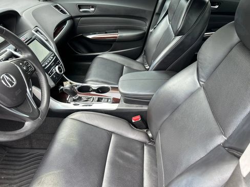 Used 2015 Acura TLX w/ Technology Package FWD image 10