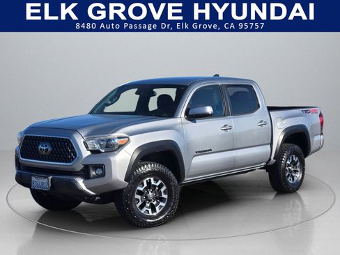 Used 2019 Toyota Tacoma TRD Off-Road image 1