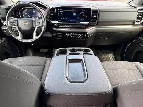 Used 2025 Chevrolet Silverado 1500 LT image 13