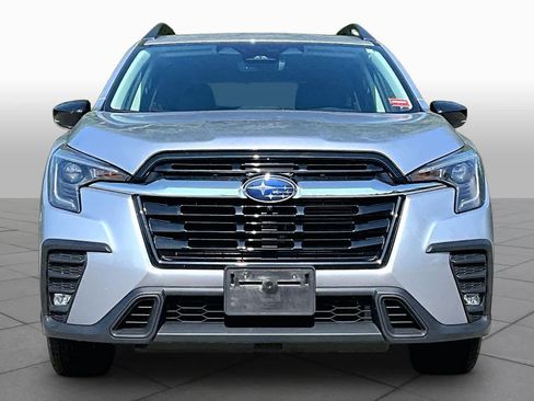 Used 2024 Subaru Ascent Limited w/ Technology Package AWD/4WD image 4