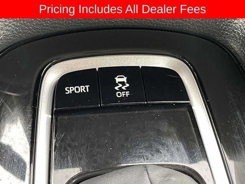 Used 2022 Toyota Corolla SE FWD image 31