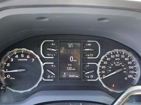 Used 2019 Toyota Tundra SR5 AWD/4WD image 14