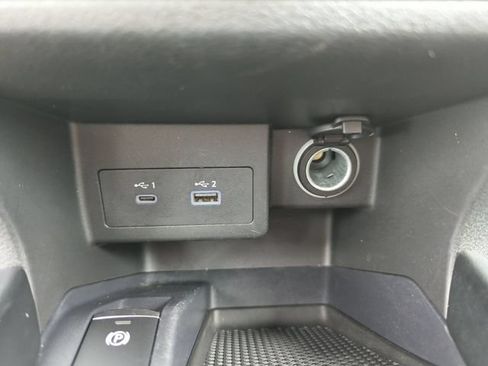 Certified 2024 Nissan Kicks SV FWD image 35