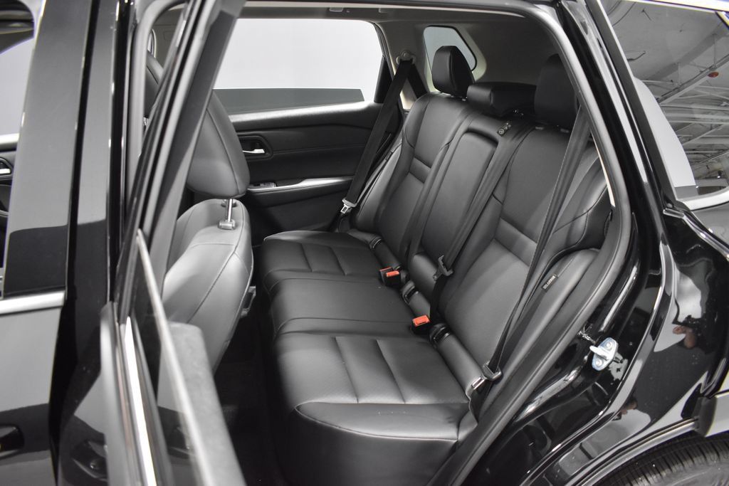 Certified 2026 Nissan Rogue Dark Armor AWD/4WD image 31