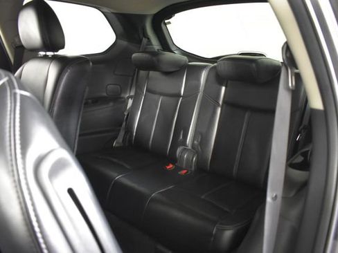 Used 2015 Nissan Pathfinder SL AWD/4WD image 30