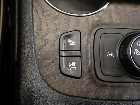 Used 2023 GMC Acadia Denali w/ Denali Ultimate Package image 26