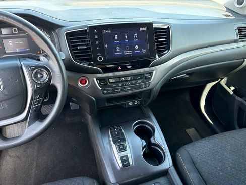 Used 2023 Honda Ridgeline Sport image 8