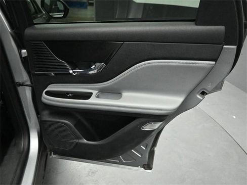 Certified 2022 Lincoln Corsair AWD w/ Equipment Group 101A image 28